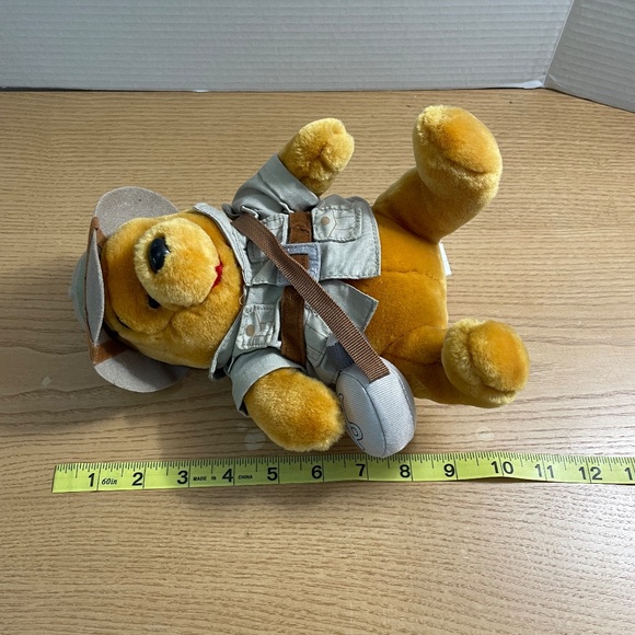 Safari Winnie the Pooh Plush Walt Disney World Animal Kingdom Park Exclusive - Picture 8 of 9